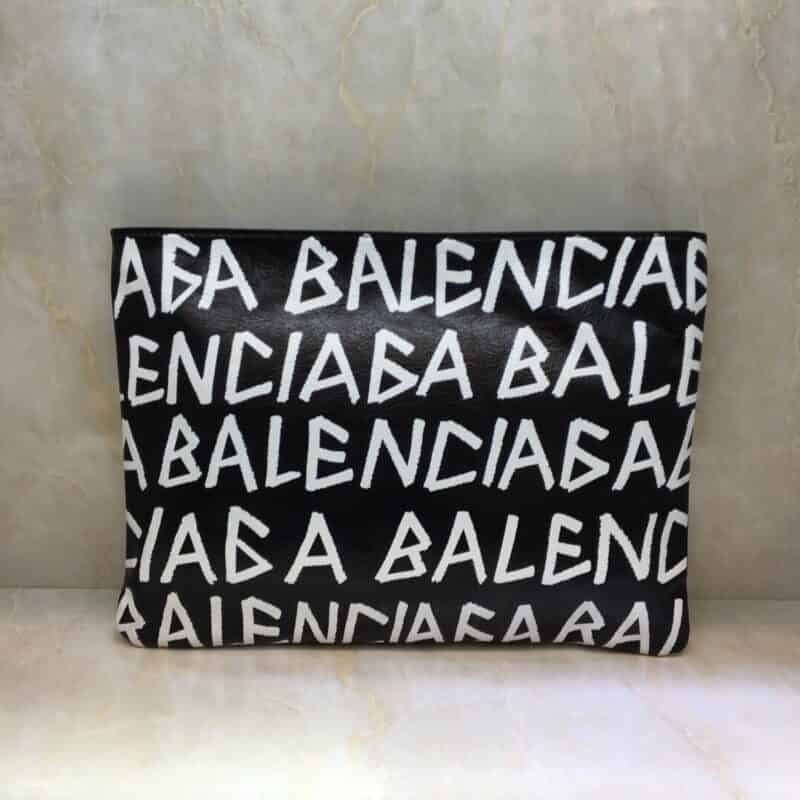 Balenciaga巴黎世家2018春夏新款定制油蜡皮手工涂鸦手拿包