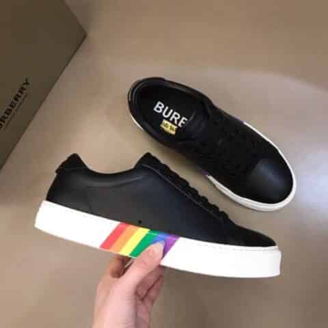 Burberry巴宝莉 采用进口头层牛皮B家经典低帮运动鞋