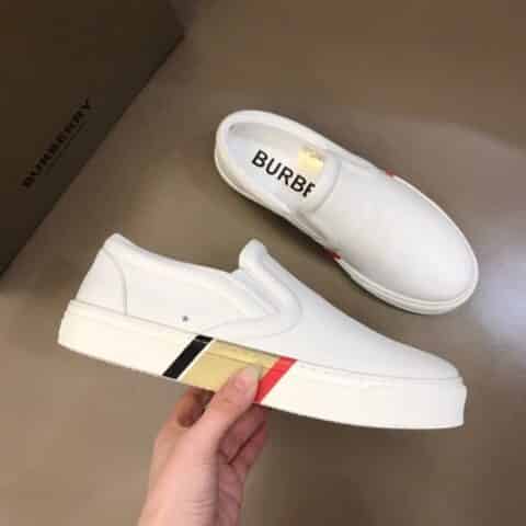 Burberry巴宝莉 采用进口头层牛皮B家经典低帮运动鞋