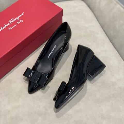 SF salvatore Ferragamo 菲拉格慕最新糖果色走秀款尖头浅口Viva芭蕾舞鞋