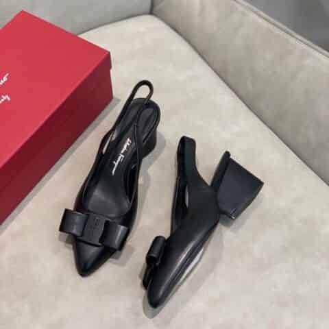 SF salvatore Ferragamo 菲拉格慕2021新款viva系列后空露跟粗跟凉鞋