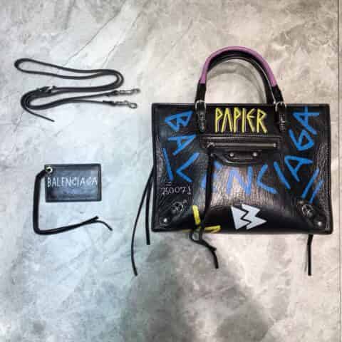 Balenciaga巴黎世家原版牛皮涂鸦蝙蝠包305576