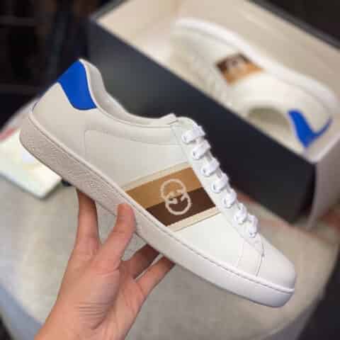 Gucci古驰 采用柔软舒适吸汗小牛皮男女款芯片版平板鞋