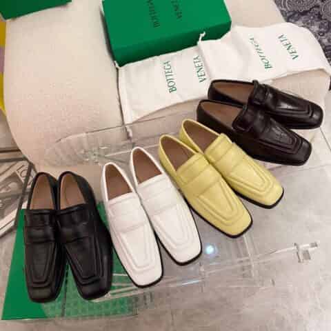 BV/葆蝶家 葆蝶家/早春新品 鳄鱼纹乐福鞋