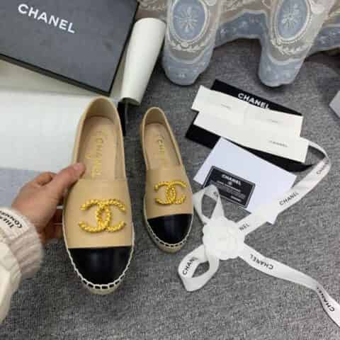 chanel香奈儿 小香CHANELLZ柜同步上新皮面镀金扣女士平底鞋