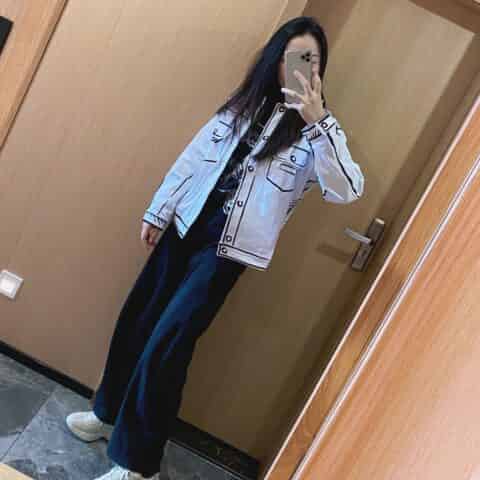 Gucci古驰 Rhyton系列女士Gucci标识皮革运动鞋