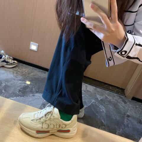 Gucci古驰 Rhyton系列女士Gucci标识皮革运动鞋