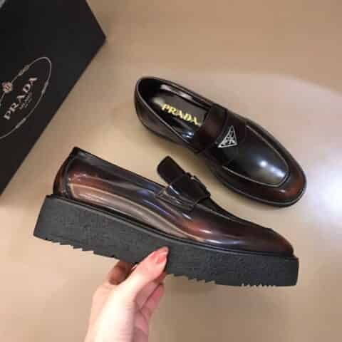 PRADA普拉达 P 家高品质原单牛货精品原厂开边珠牛皮三角标商务皮鞋