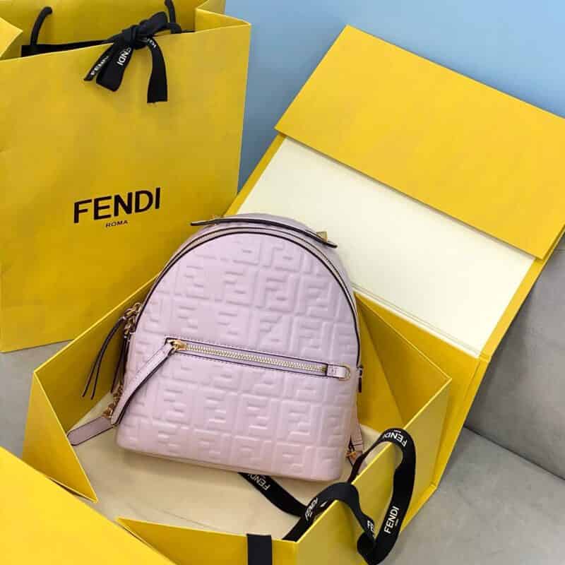 FENDI芬迪logo压纹小牛皮双肩包8318