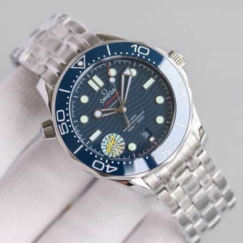 欧米茄omega全新海马300米 直径42mm 8800机芯高级腕表