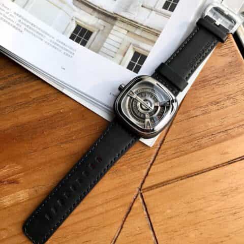七个星期五 SEVENFRIDAY M1/03机芯:原装日本西铁城8215机械机芯腕表