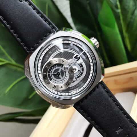 七个星期五 SEVENFRIDAY M1/03机芯:原装日本西铁城8215机械机芯腕表