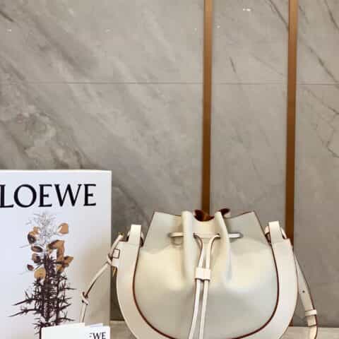 LOEWE罗意威 Horseshoe飞碟包 0526白色