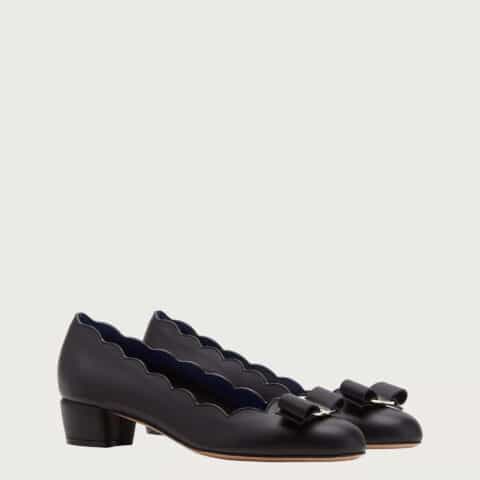 顶级版本SF salvatore Ferragamo 菲拉格慕2021新款vara系列扇形波浪边浅口单鞋这款浅口鞋