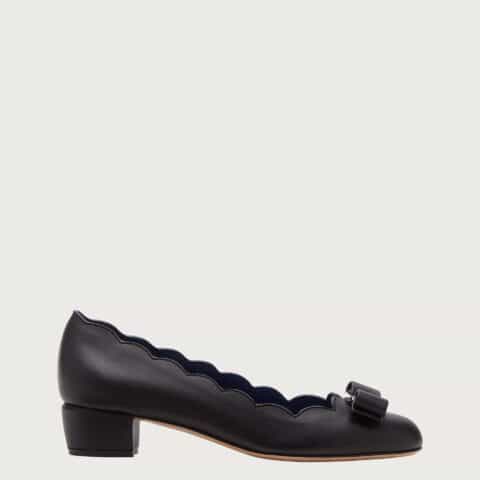 顶级版本SF salvatore Ferragamo 菲拉格慕2021新款vara系列扇形波浪边浅口单鞋这款浅口鞋