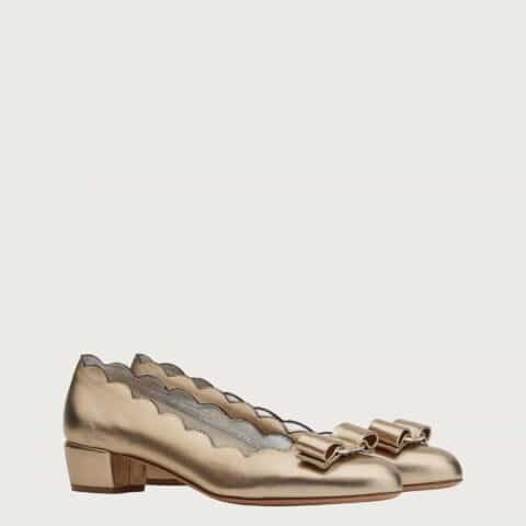 顶级版本SF salvatore Ferragamo 菲拉格慕2021新款vara系列扇形波浪边浅口单鞋这款浅口鞋