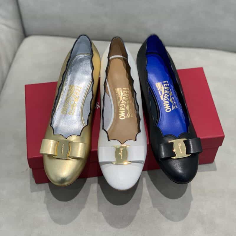 顶级版本SF salvatore Ferragamo 菲拉格慕2021新款vara系列扇形波浪边浅口单鞋这款浅口鞋