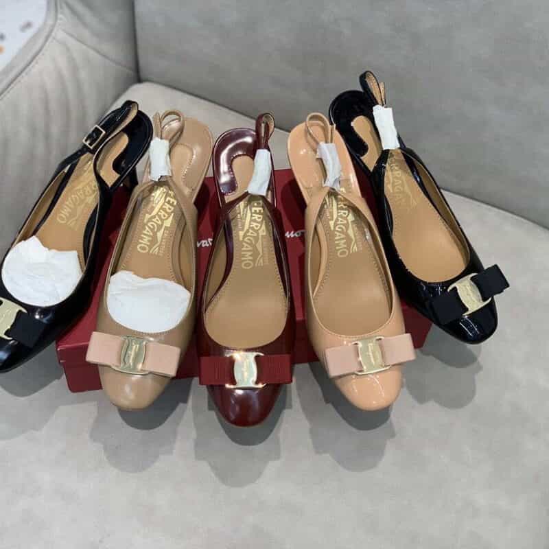 SF salvatore Ferragamo 菲拉格慕春夏新款扁头后空中跟凉鞋