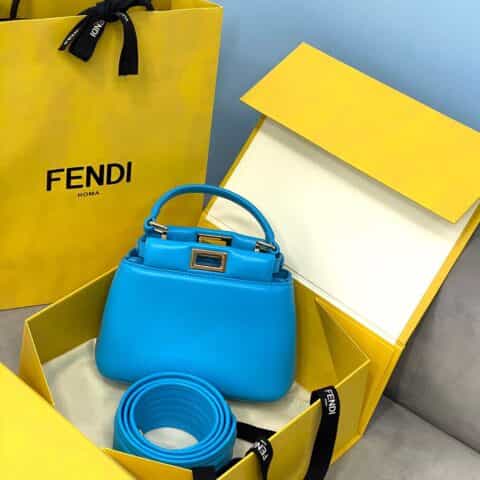 FENDI芬迪柔软小羊皮PEEKABOO ICONIC XS手袋8328