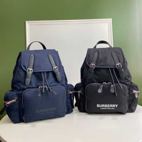Burberry巴宝莉ECONYL 材质军旅背包
