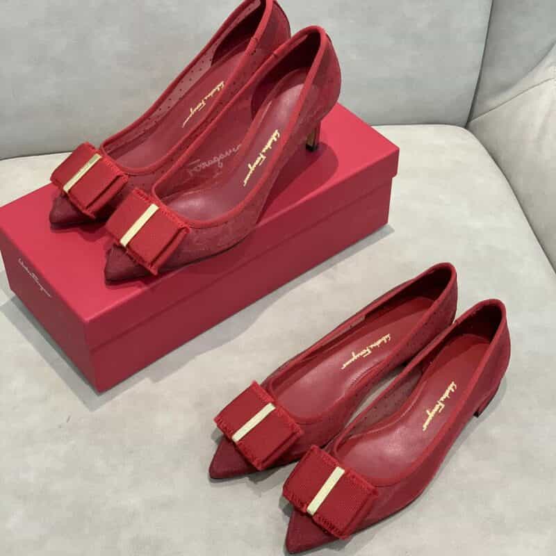 salvatore Ferragamo 菲拉格慕春夏新款波点蕾丝网布面尖头高跟平底芭蕾舞单鞋