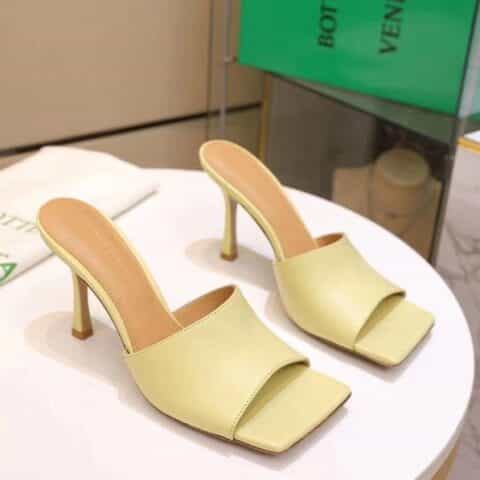 Bottega veneta/BV21FW早春新款方头高跟凉鞋