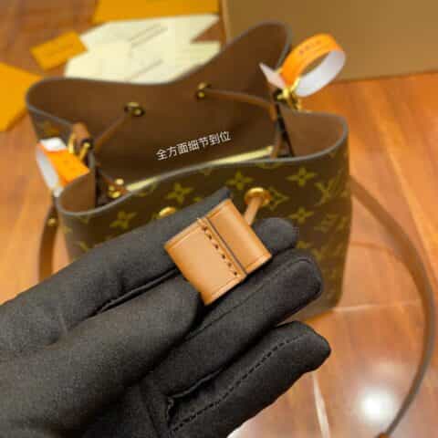 Louis Vuitton LV Neonoe 抽绳 水桶包 手提包 M44887