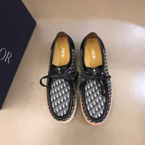 DIOR迪奥 新款系带船鞋采用黑色绒面革精心制作皮鞋