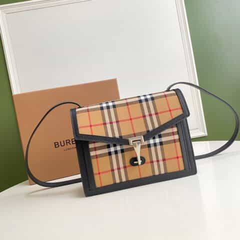Burberry巴宝莉粒纹牛皮材质Vintage 复古格纹斜背包