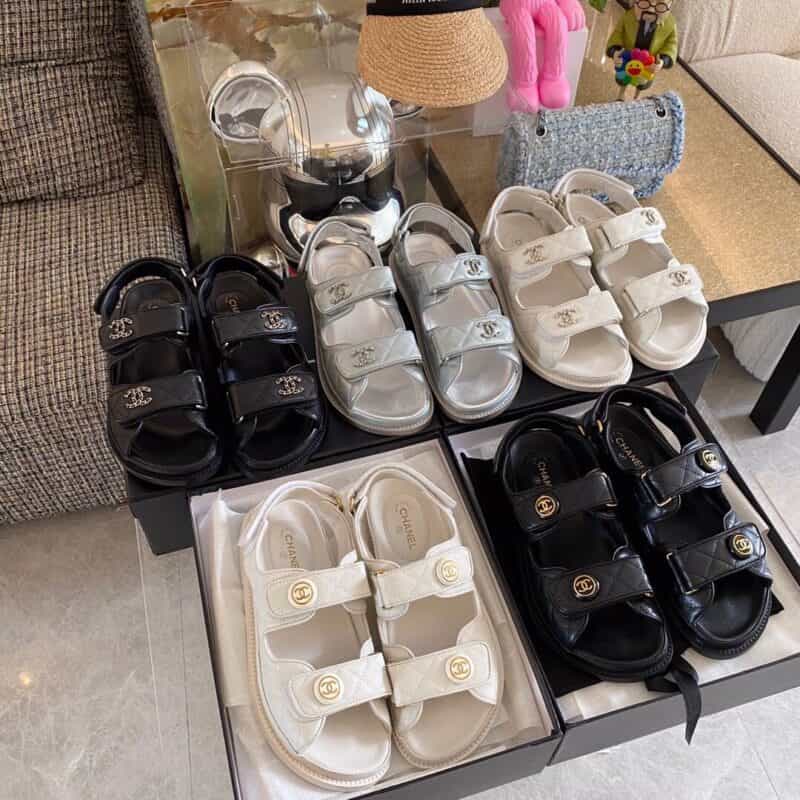 chanel香奈儿 原版定制进口蜡牛漆/荔枝纹小牛皮菱格纹 沙滩凉鞋