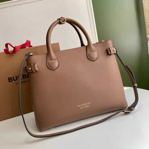 Burberry巴宝莉粒纹小牛皮The Banner 班纳手袋7941