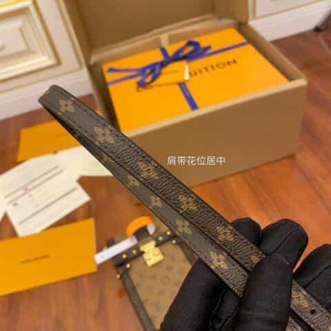Louis Vuitton LV Vertical Trunk Pochette手机包 M67873