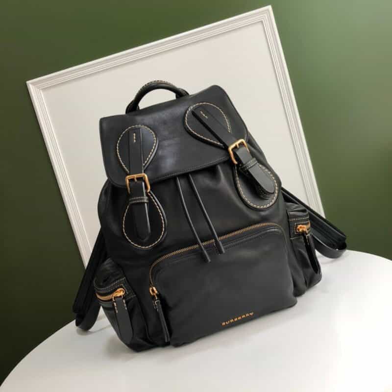 Burberry巴宝莉意大利鞣制牛皮The Rucksack 军旅背包