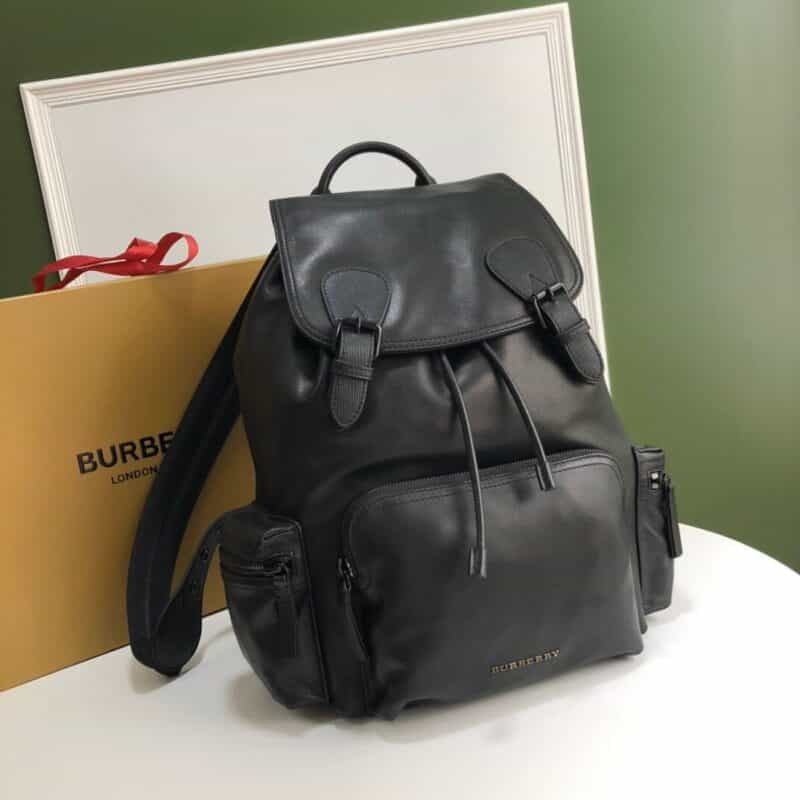 Burberry巴宝莉牛皮配黑钢五金双肩背包4031
