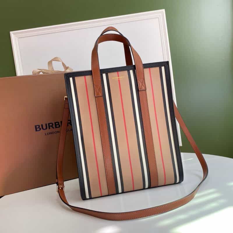 Burberry巴宝莉环保帆布托特包