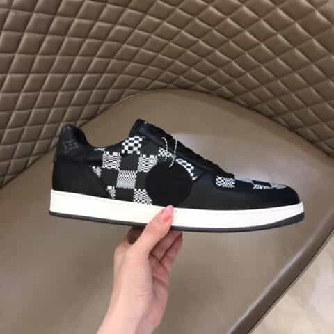 LV/路易威登 经典L老花印花帆布面拼接L 新品男士高端休闲运动鞋