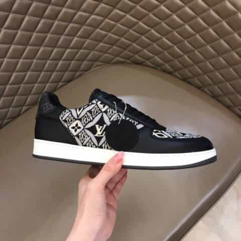 LV/路易威登 经典L老花印花帆布面拼接L 新品男士高端休闲运动鞋