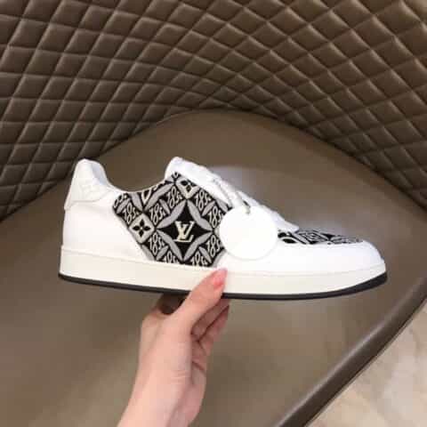 LV/路易威登 经典L老花印花帆布面拼接L 新品男士高端休闲运动鞋