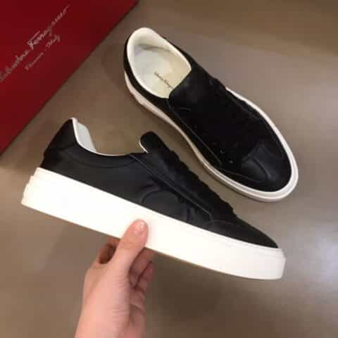 Ferragamo 菲拉格慕 进口牛皮制作男士GANCINI低帮休闲鞋