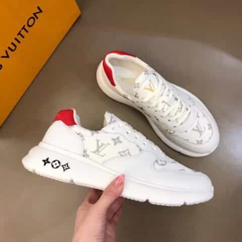 LV/路易威登 白色小牛皮拼接印花透气网面材质新品男士高端休闲运动鞋