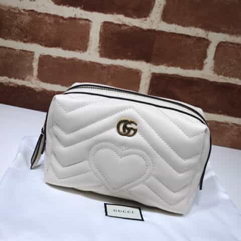GUCCI古驰 GG Marmont系列爱心衍缝牛皮革女士化妆包476165