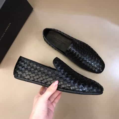B·V葆蝶家 纯手工编织鞋面B 家经典的小牛皮乐福便鞋