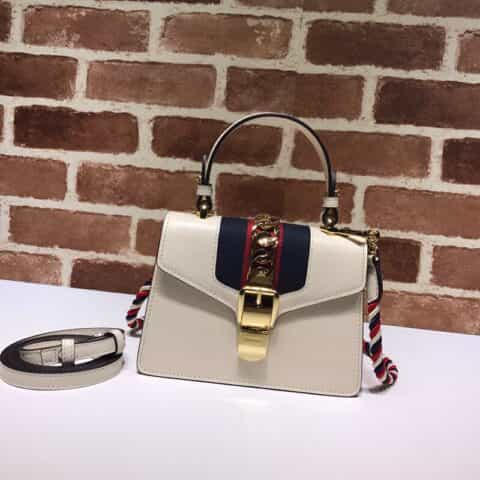 GUCCI古驰Sylvie 系列皮革迷你手袋470270