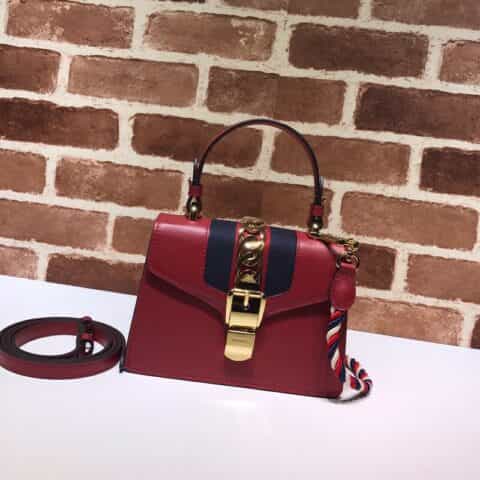 GUCCI古驰Sylvie 系列皮革迷你手袋470270