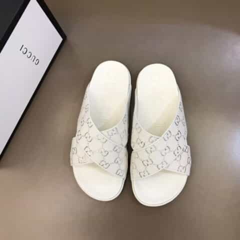 GUCCI古驰 鞋面精美电绣工艺G家新品男士拖鞋