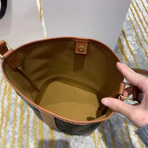 Celine思琳 Small Bucket in Triomphe Canvas水桶包191442