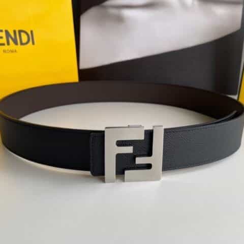 FENDI芬迪 FF徽标精湛工艺金属扣头层牛皮双面用腰带4.0cm