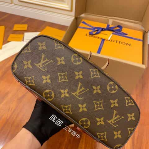 Louis Vuitton LV Monogram老花色 MONTSOURIS 双肩包 M43431