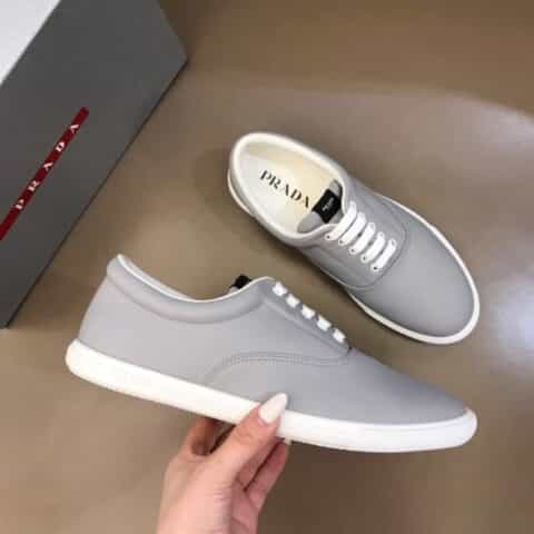 PRADA/普拉达 进口头层小牛皮材质新品男士小牛皮系带运动鞋