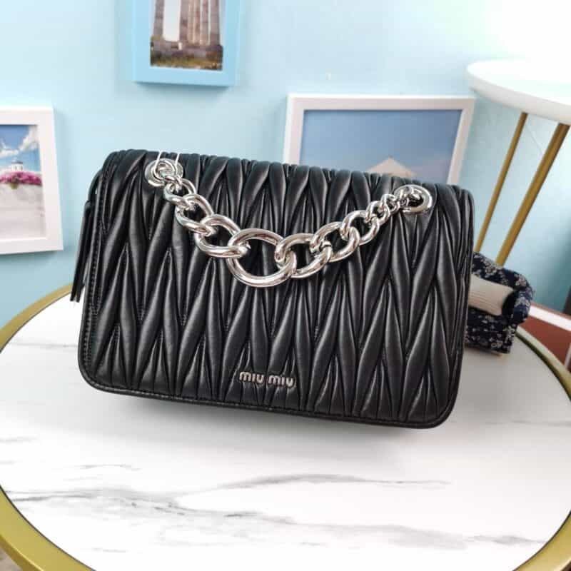 MIUMIU缪缪进口土耳其绵羊皮手袋5BD015